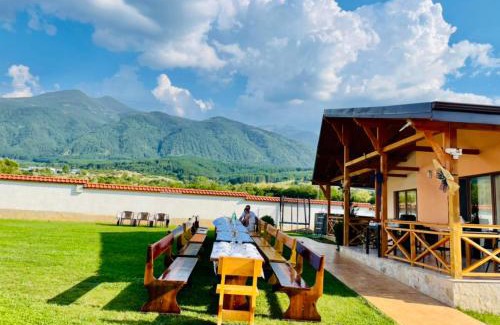 Sapareva Banya Casa | Къщи за гости “Планински Рай” Mountain Paradise