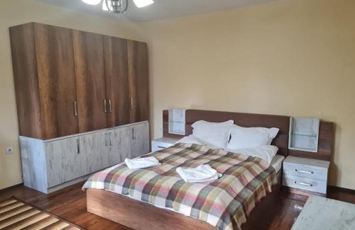 Tryavna Casa | Къщи за гости под орехите