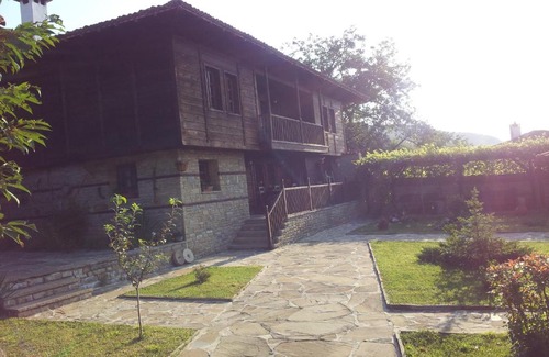 Kotel Casa | кьща за гости Свети Никола