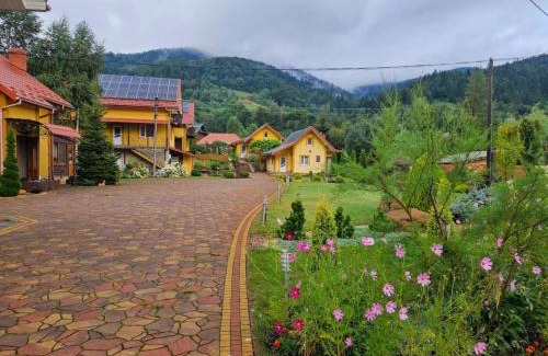 Mykulychyn Casa | Ластівчине гніздо