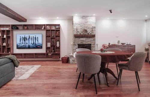 Kalofer Casa | Лиловата Къща