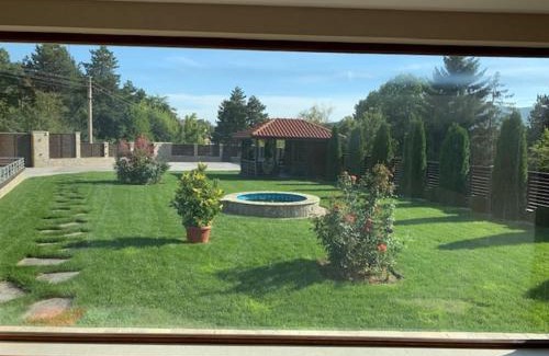 Strelcha Villa | Луксозна вила - Стрелча, джакузи с минерална вода