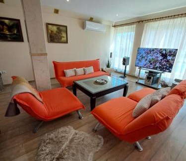 Mladezhko Villa | Луксозна къща Лешниците с.Младежко