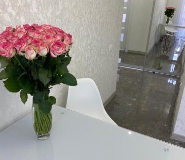Rivne Apartamento | Люкс Апартаменти в центрі міста ,ЖК Театральний