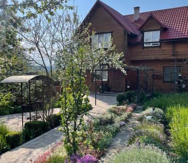 Vorokhta Casa | Марічка Marichka