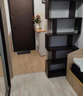 Svyatoshyns'kyi District Apartamento | Метро Академгородок Житомирская 10мин пешком Академмістечко Вернадского 65 КУП НАНУ Європейський університет Міні-смарт квартира