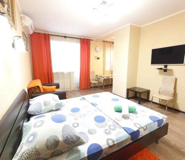 Uralsk Apartamento | Милая и яркая 1-комнатная квартира в центре Уральска
