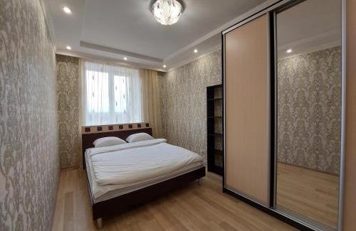 Lutsk Apartamento | Набережна Двокімнатна