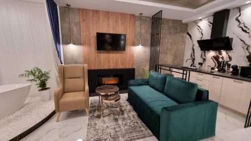 Uzhhorod Apartamento | Неймовірний пентхаус "Сьоме небо"