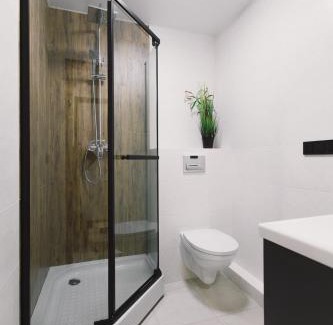 Darnyckyj Apartamento | Нова квартира з неймовірним краєвидом на озеро