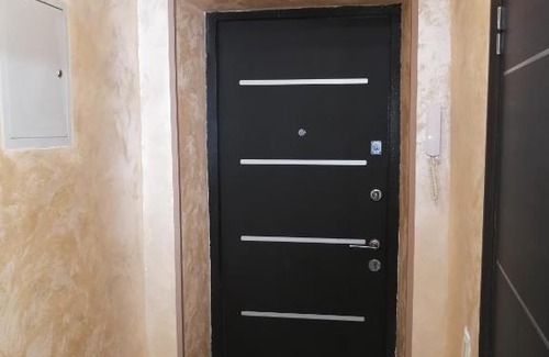 Veliky Novgorod Apartamento | Новолучанская 14