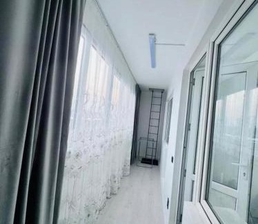 Sverdlov District Apartamento | Однокомнатная Карпинка