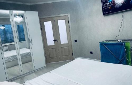 Sverdlov District Apartamento | Однокомнатная Карпинка