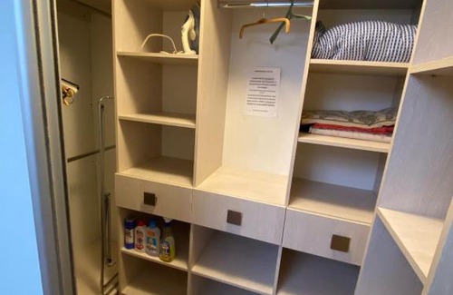 Pervomayskoye Apartamento | Однокомнатная на театральном проспекте (5 минут от бульвара Пушкина)