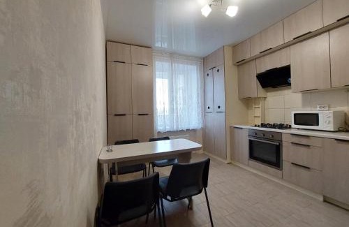 Lutsk Apartamento | Однокімнатна біля автостанції, вулиця Зацепи
