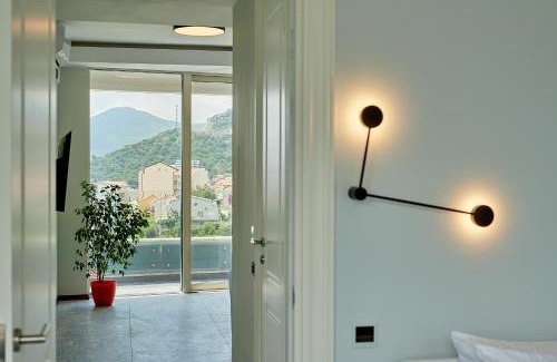 Becici Apartamento | Панорамная квартира на первой линии моря Skyline Resort, Becici, Budva