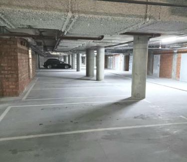 Pozniaky Apartamento | Панорамний Краєвид поруч з метро