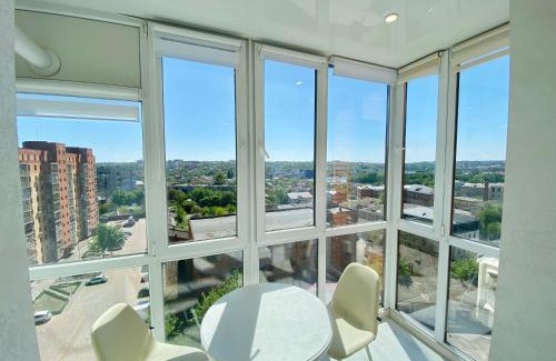 Vinnytsya Apartamento | Панорамні SKY HOUSE Безключовий доступ!