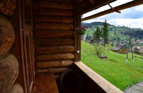 Vorokhta Apartamento | Приватна садиба 'Світлиця гуцульщини"