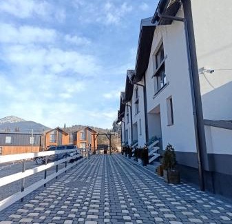 Polyanytsya Casa | Приватна садиба Соломія
