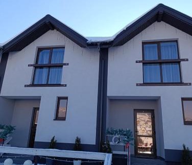Polyanytsya Casa | Приватна садиба Соломія