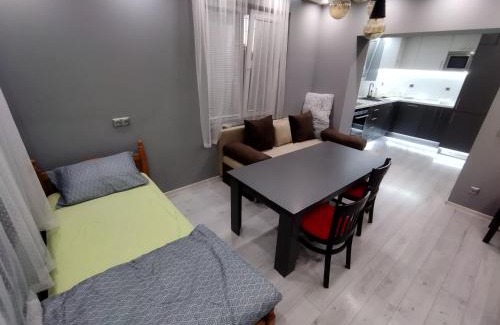 Pernik Apartamento | При митака