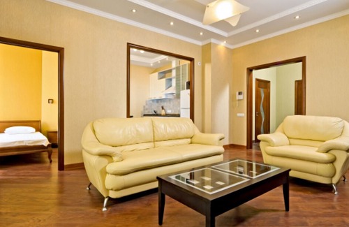 Shevchenkivs'kyi District Apartamento | Просторная квартира на Саксаганского 121