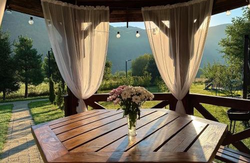 Solochyn Casa | садиба В ГОРАХ у Аліни
