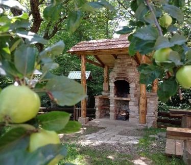 Oriv Casa | Садиба над потічком