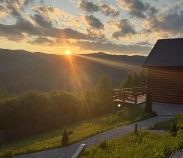 Rakhiv Villa | Садиба Трембіта з сауною та чаном