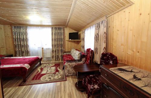 Yablunytsya Casa | Садиба "У Валентини"