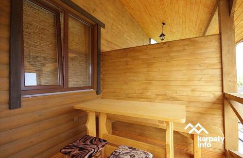 Nizhneye Sinevidnoye Casa | Садиба У Романа 'двохрівневий номер'