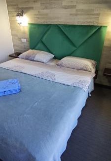 Mykulychyn Apartamento | Садиба Янчар Номер Студiо з Басейном