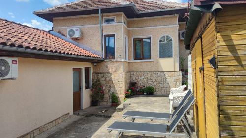 Rosno Apartamento | Стаи за гости Роса