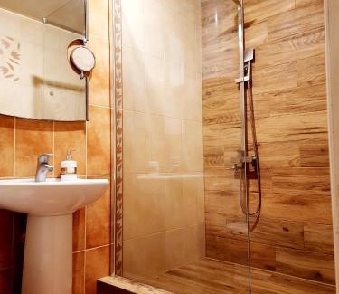 Kryvyi Rih Apartamento | Староярмаркова с видом на парк и реку