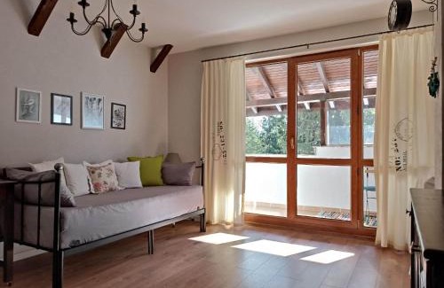 Smolyan Apartamento | Студио "Птича Песен" - Studio "Birdsong", Смолянски езера