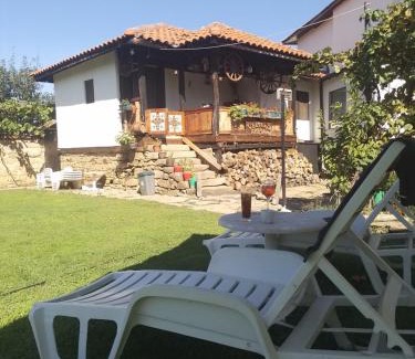 Tsarevets Casa | Събевата къща