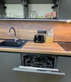 Burgas Center Apartamento | Тони апартмент