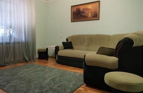 Lutsk Apartamento | Трикімнатні апартаменти біля Порт Сіті