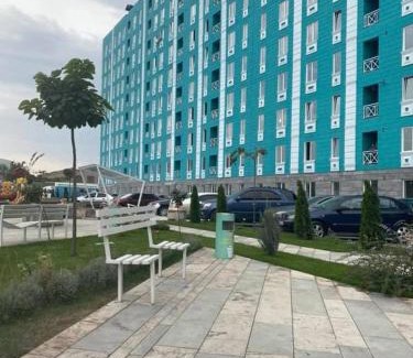 Yerevan Apartamento | Трёхкомнатная квартира в новостройке