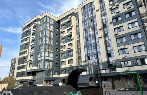Almaty Casa | Уютные апартаменты с видом на горы в центре города, с оборудованной кухней.
