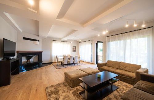 Raduil Casa | Фамилия 1