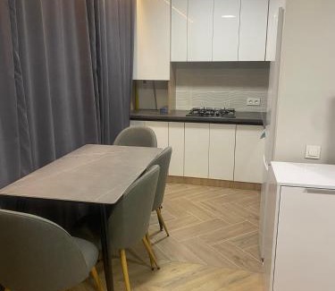 Kamenets-Podol'skiy Apartamento | Центр тріо1