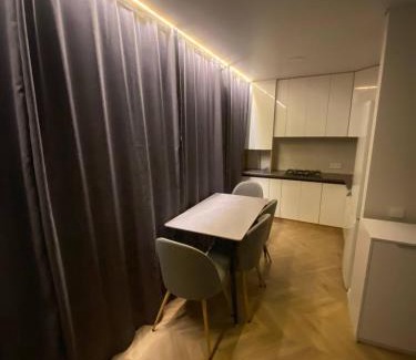 Kamenets-Podol'skiy Apartamento | Центр тріо1