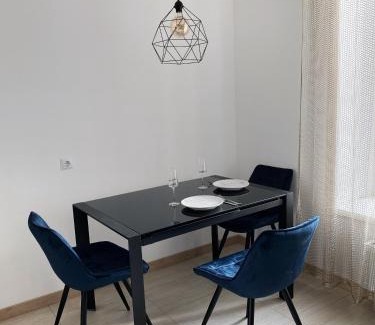 Rivne Apartamento | Центр &VIP Apartment & ЖК Театральний & ЖК Шевченка Парковка