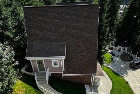 Bukovel Chalet De Esquí | Цілий триповерховий будинок FREEMAN-3 над річкою з альтанкою та грилем