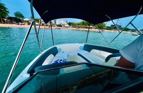North Pattaya Alquiler De Eote | Частная Яхта и Эксклюзивные приватные Туры по Островам в Паттайе