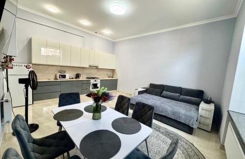 Chernovtsy Apartamento | Чернівці центр по добові апартаменти