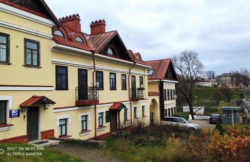 Pskov Old Town Apartamento | Шикарная двухуровневая квартира 100 м кв на берегу реки, рядом парк и величественный кремль