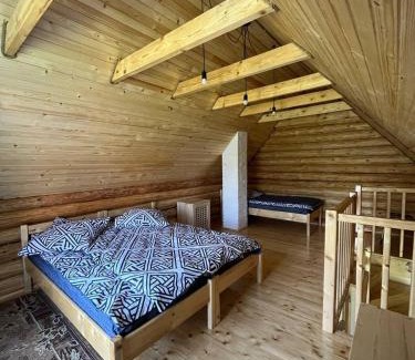 Rakhiv Casa | ШОВКОВА КОСИЦЯ